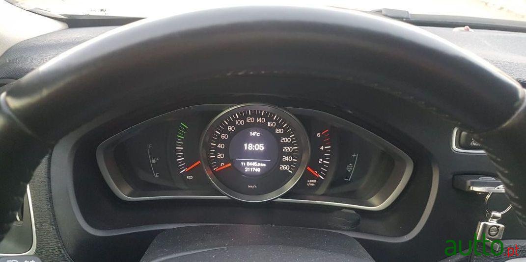 2012' Volvo V40 1.6 D2 photo #5