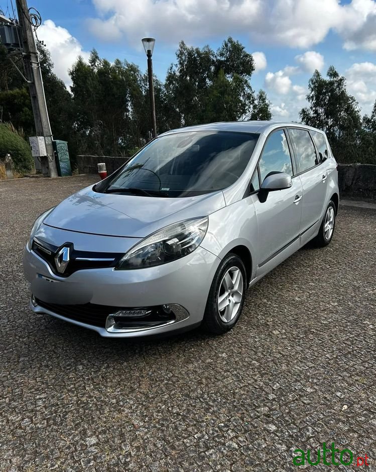 2014' Renault Grand Scenic photo #1