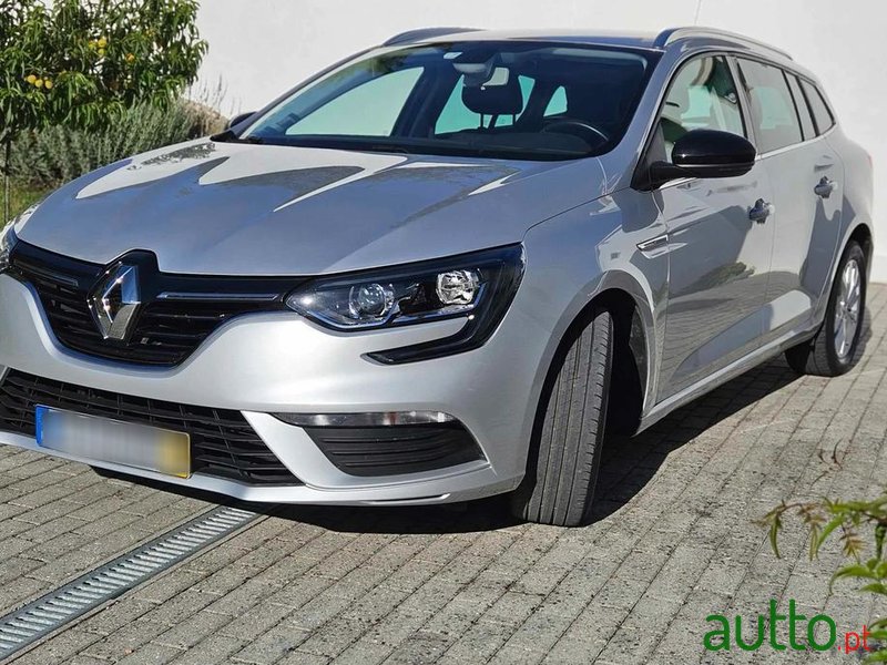 2019' Renault Megane Sport Tourer photo #2