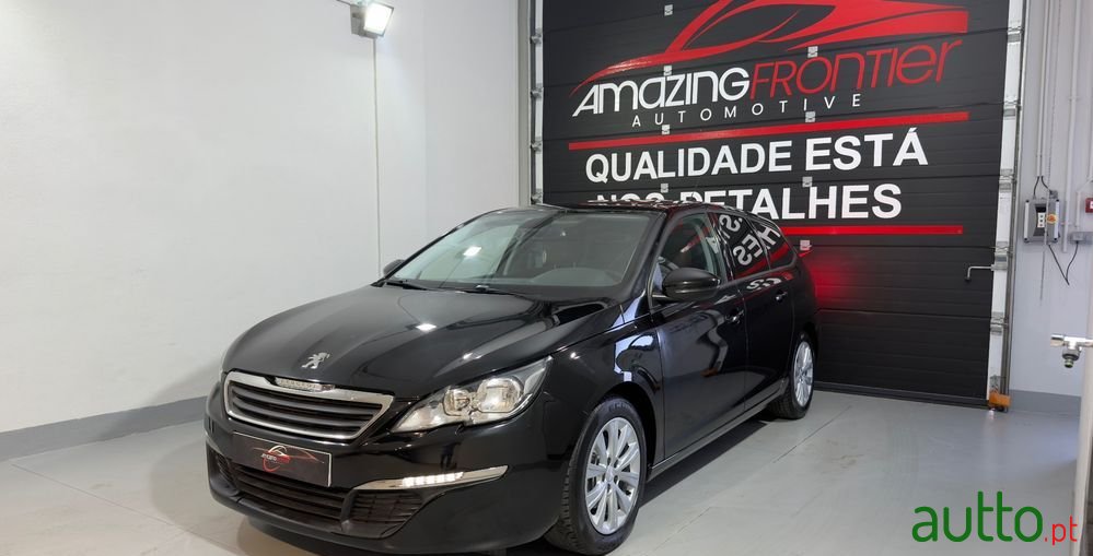 2015' Peugeot 308 photo #3