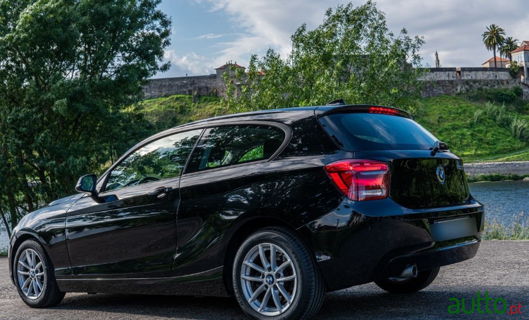 2013' BMW 120 photo #1