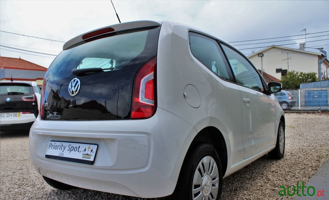 2016' Volkswagen Up photo #4