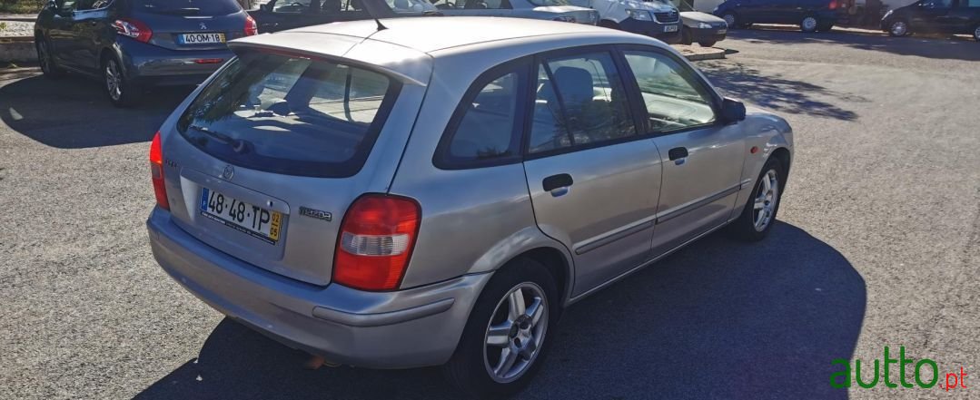 2002' Mazda 323 photo #3