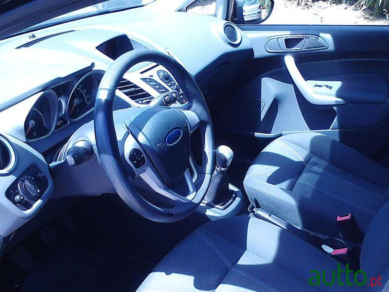 2008' Ford Fiesta 1.6 TDCi Titanium photo #1