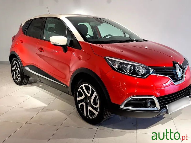 2015' Renault Captur photo #1