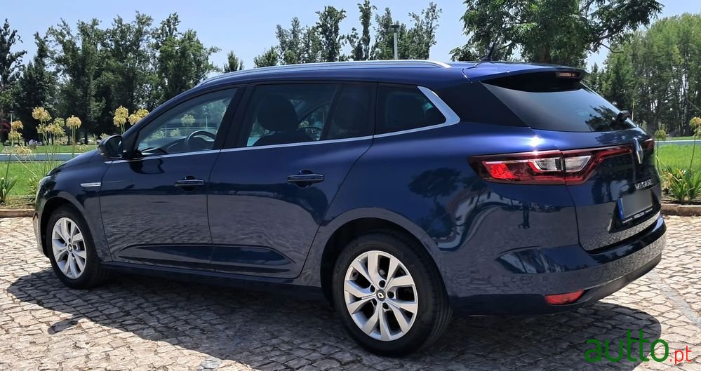 2019' Renault Megane Sport Tourer photo #4
