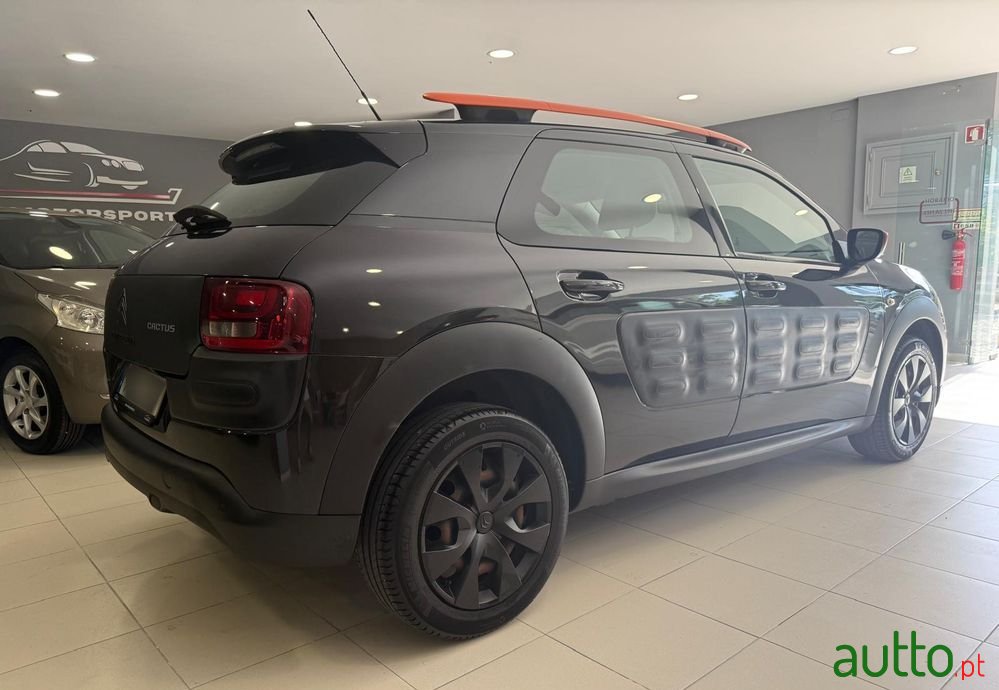 2015' Citroen C4 Cactus photo #2