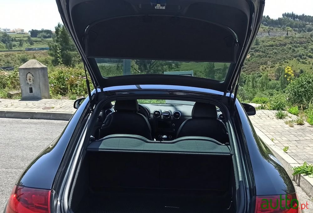 2011' Audi Tt Coupé S-Line photo #5