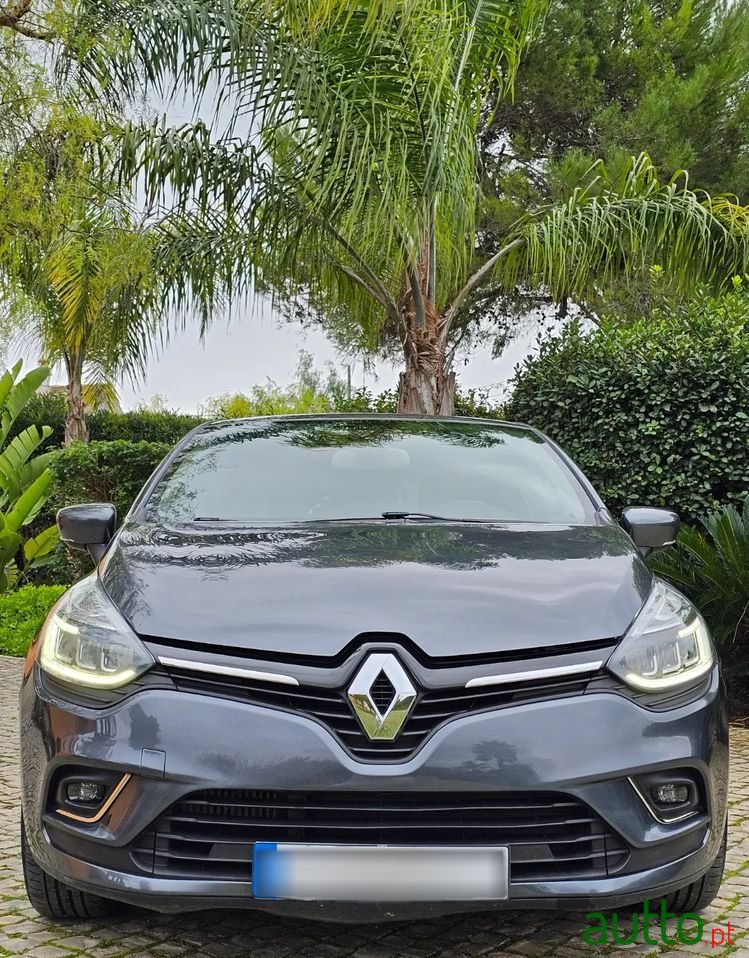 2018' Renault Clio photo #1