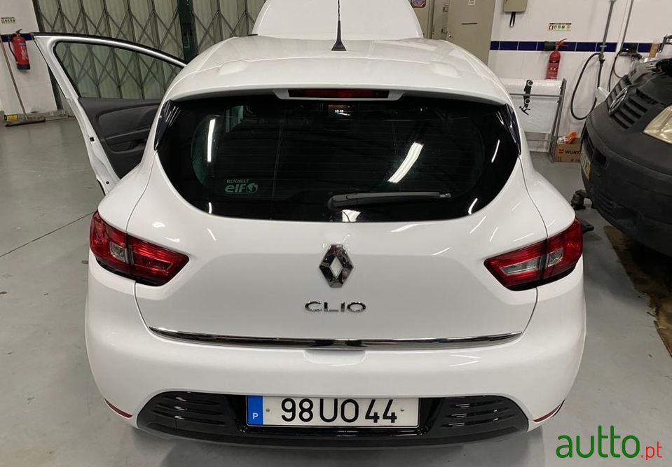 2018' Renault Clio photo #2
