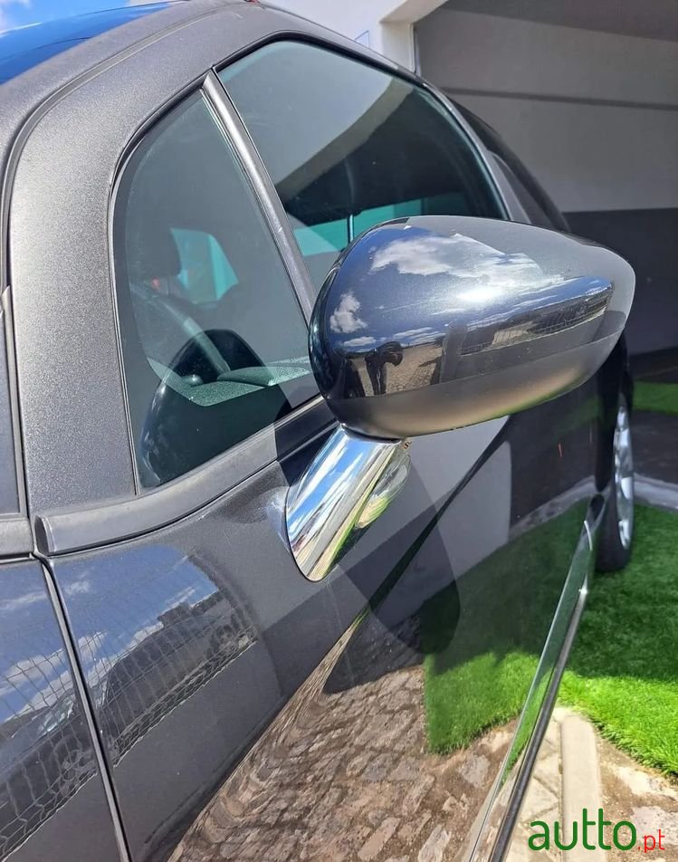 2010' Citroen DS3 photo #3