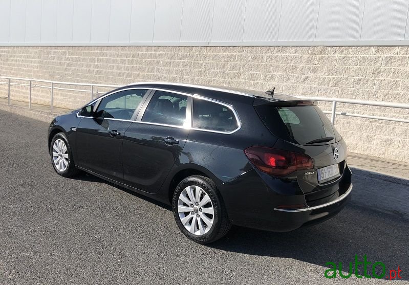 2016' Opel Astra Sports Tourer photo #4