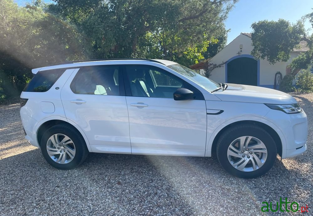 2023' Land Rover Discovery Sport photo #3