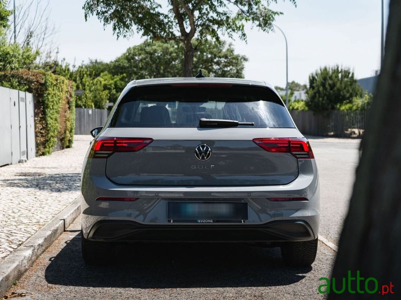 2021' Volkswagen Golf photo #3