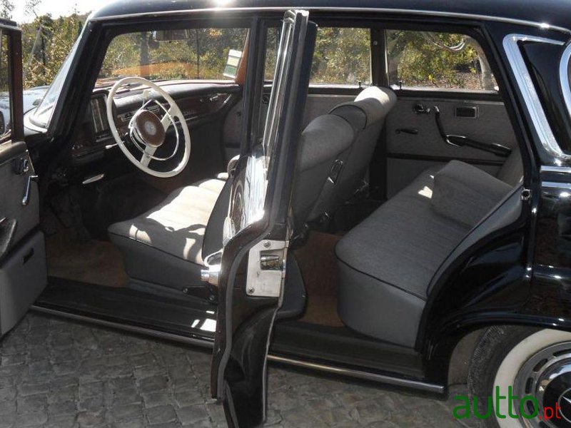 1965' Mercedes-Benz 220 photo #6