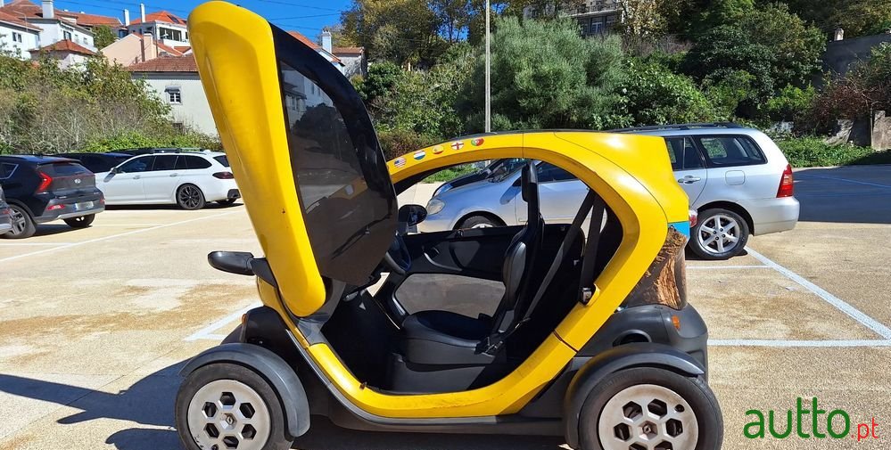 2017' Renault Twizy 80 Life Flex photo #6