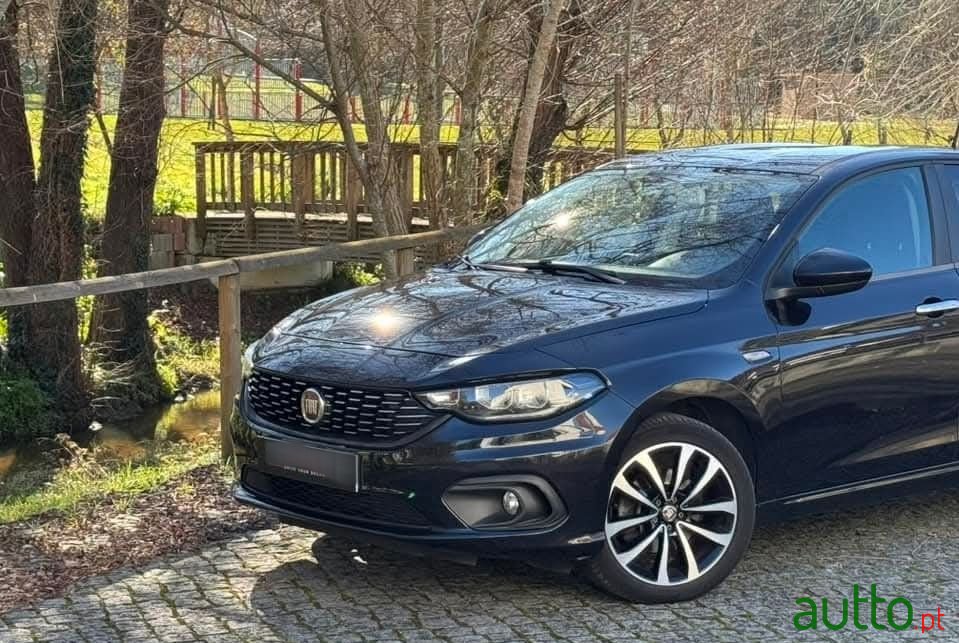 2020' Fiat Tipo 1.3 M-Jet Lounge photo #3