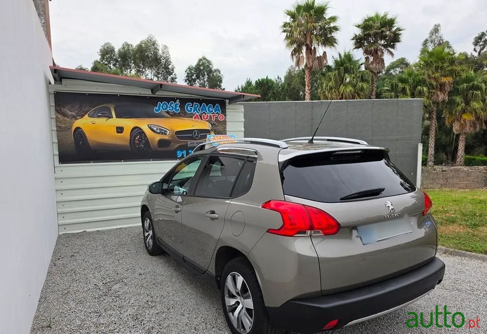 2016' Peugeot 2008 photo #3