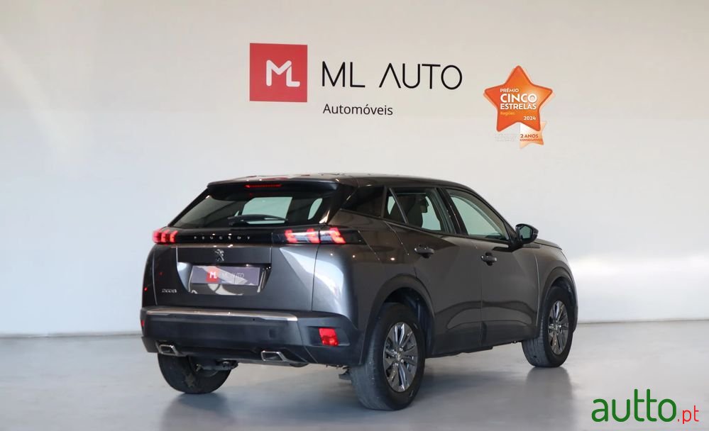 2020' Peugeot 2008 photo #2