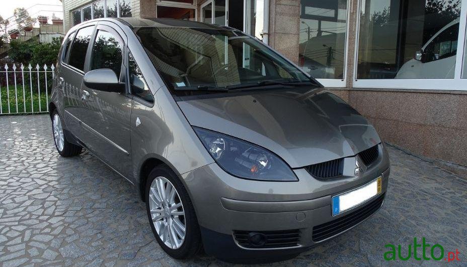 2008' Mitsubishi Colt 1.3I Insport photo #2