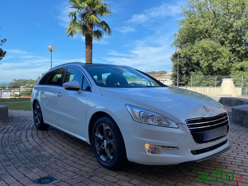 2014' Peugeot 508 Sw photo #2