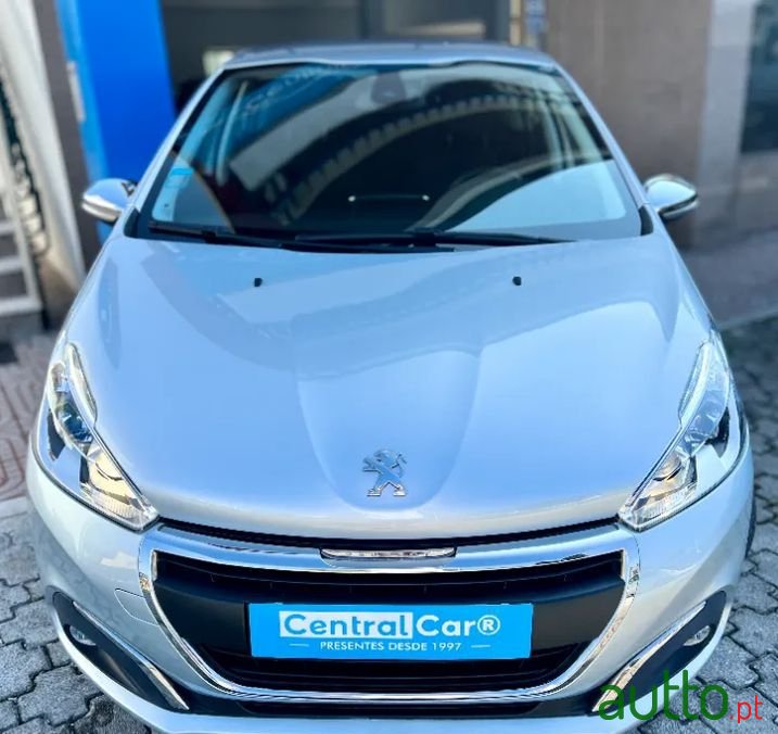 2016' Peugeot 208 photo #3