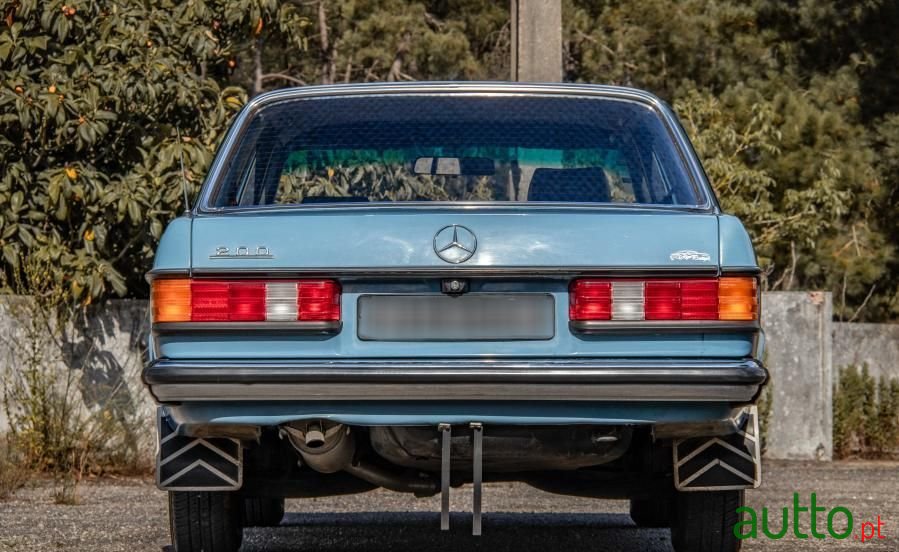 1981' Mercedes-Benz 200 photo #6