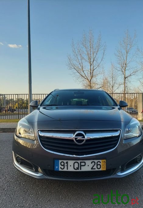 2015' Opel Insignia Sports Tourer photo #3
