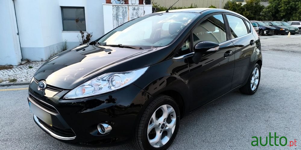 2010' Ford Fiesta 1.25 Titanium photo #5