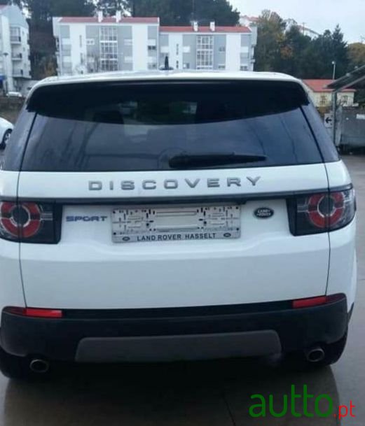 2016' Land Rover Discovery Sport photo #5