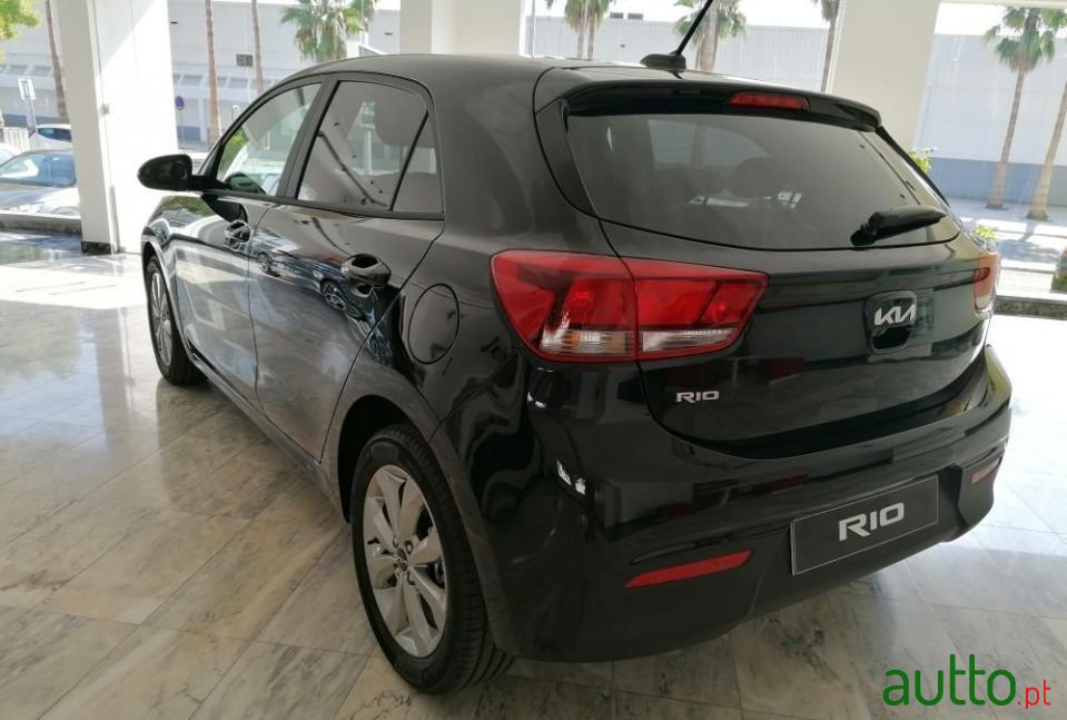 2021' Kia Rio photo #6