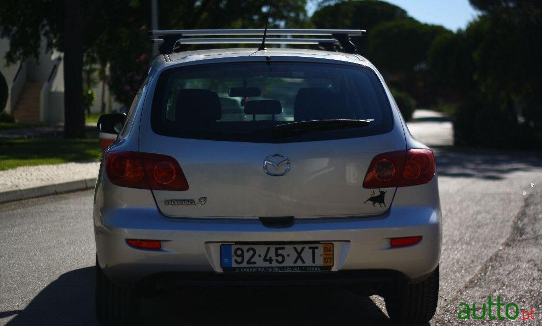 2004' Mazda 3 photo #2