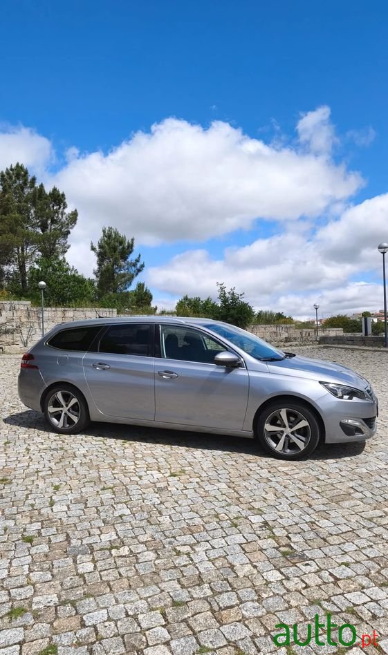 2017' Peugeot 308 Sw photo #6