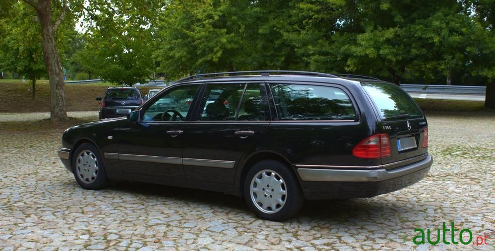 1997' Mercedes-Benz E 300 Td Classic photo #3