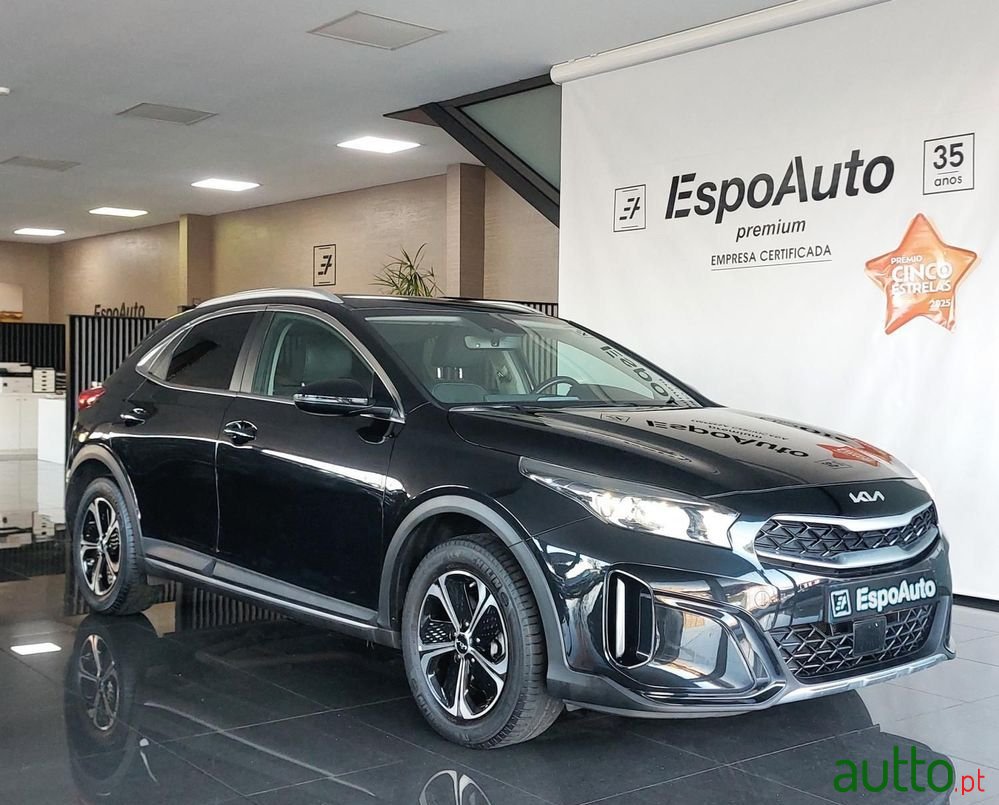 2023' Kia XCeed photo #1