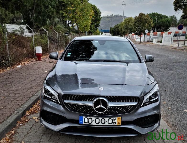 2017' Mercedes-Benz Cla-180 photo #2