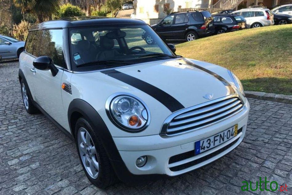 2008' MINI Clubman Cooper photo #2