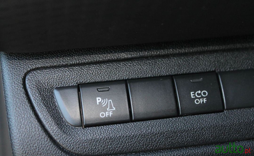 2017' Peugeot 208 photo #4