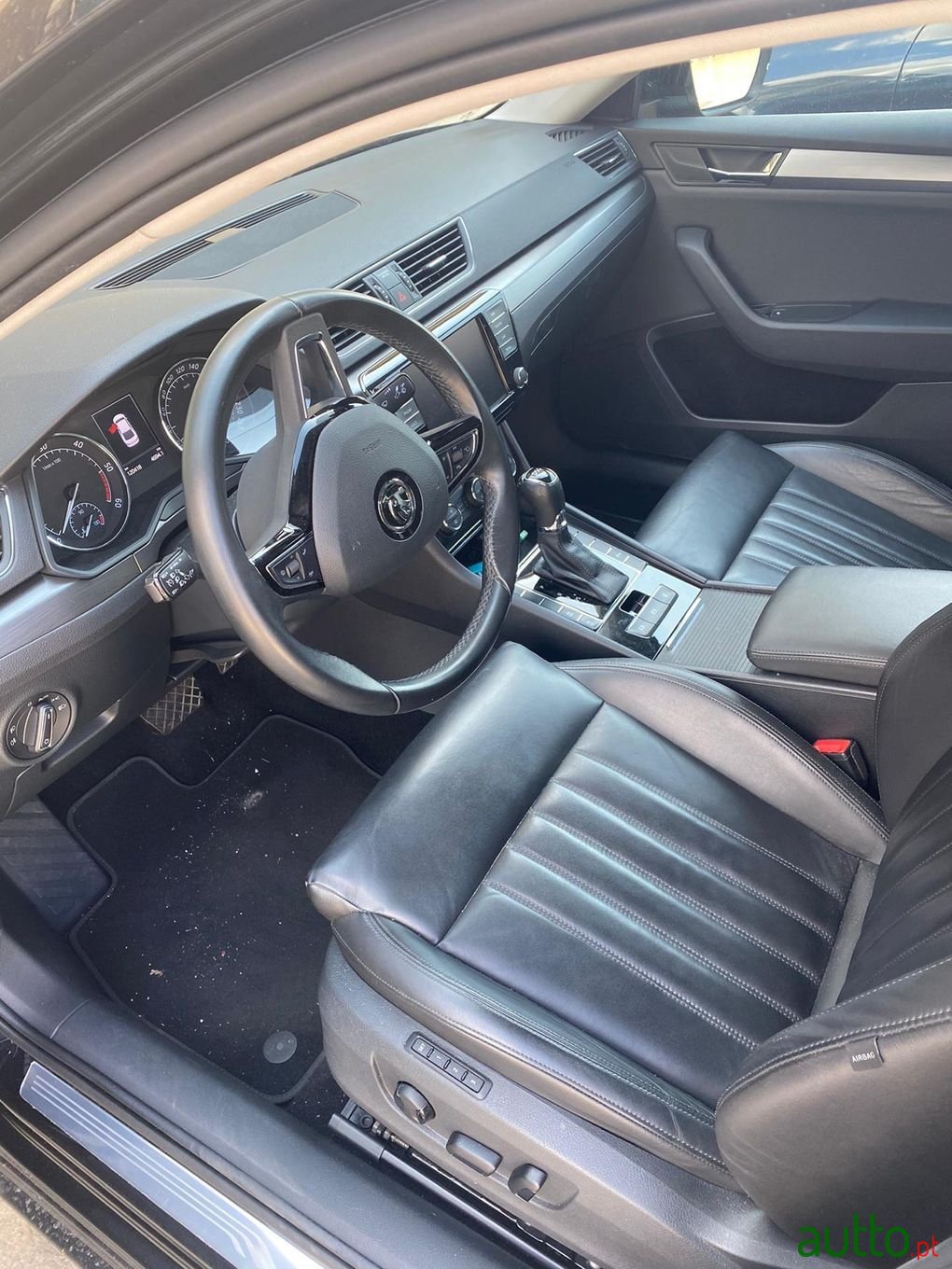 2017' Skoda Superb photo #2