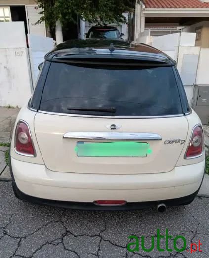 2009' MINI Cooper D photo #4