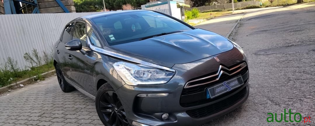 2014' Citroen DS5 photo #1