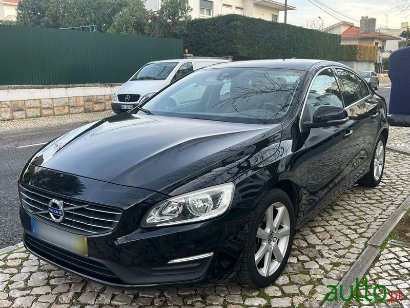 2016' Volvo S60 2.0 D2 Momentum photo #4