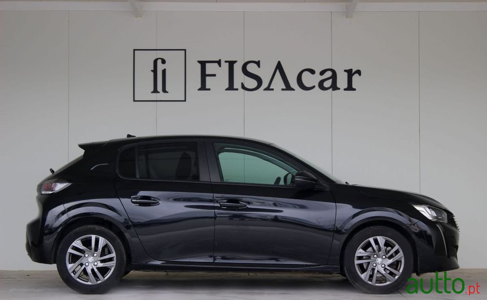 2022' Peugeot 208 photo #3