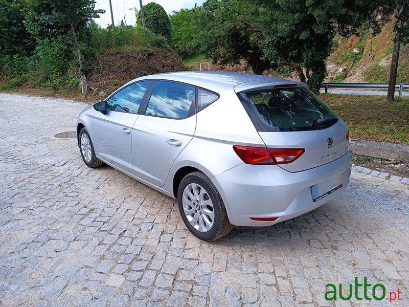 2014' SEAT Leon photo #3