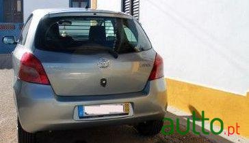 2006' Toyota Yaris photo #3