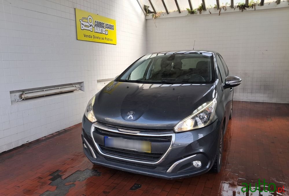 2017' Peugeot 208 photo #1