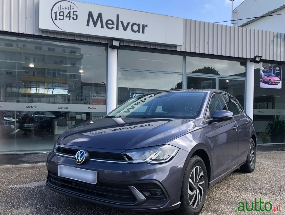 2023' Volkswagen Polo 1.0 Tsi Life photo #1