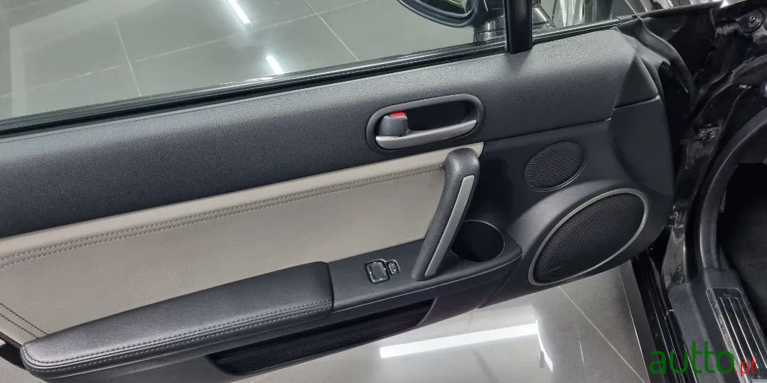 2012' Mazda MX-5 photo #6