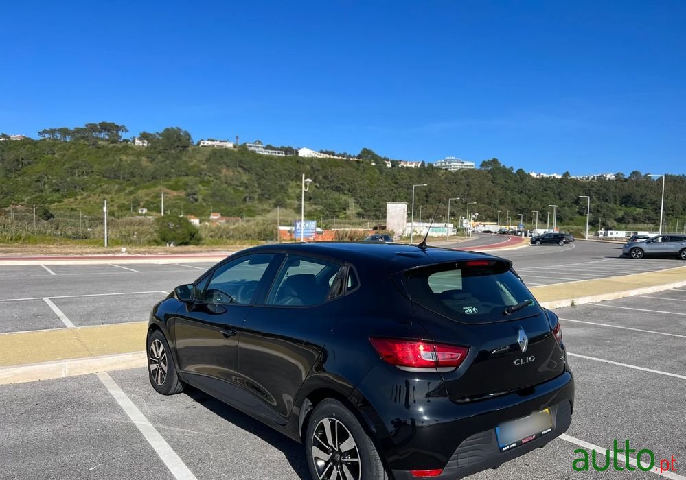 2014' Renault Clio photo #3