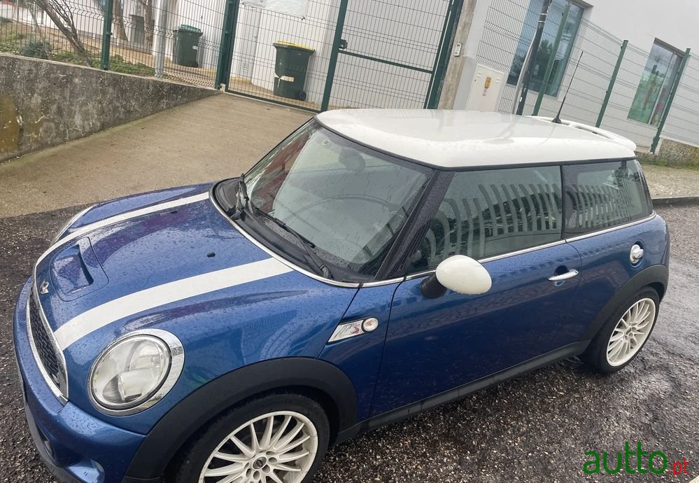 2012' MINI Cooper S Auto photo #4